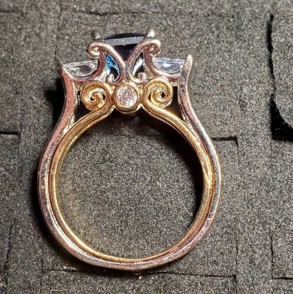 š„Simulated sapphire & cz ring size 6 - Picture 4 of 5